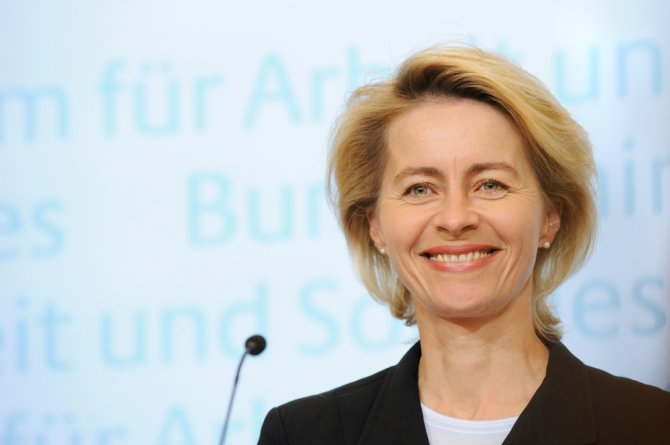 AFP/„Scanpix“ nuotr./Vokietijos gynybos ministrė Ursula van der Leyen