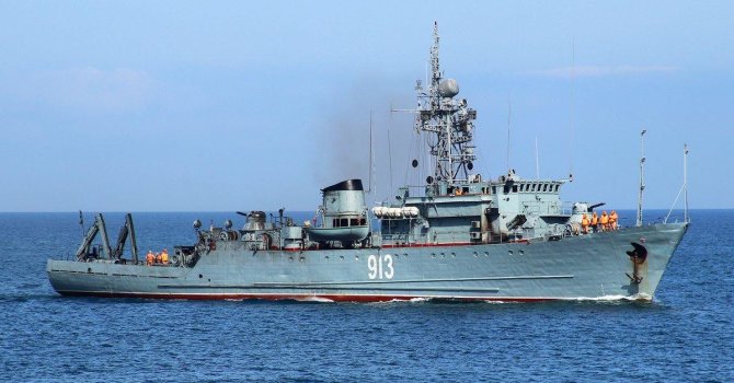 Socialinių tinklų nuotrauka/Rusijos Juodosios jūros laivyno minininkas „Kovrovets“