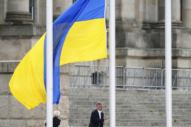 „Scanpix“/AP nuotr./Ukrainos vėliava