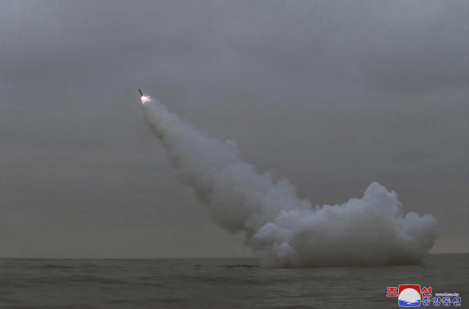 AFP/„Scanpix“ nuotr./Šiaurės Korėjos raketa
