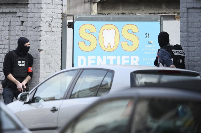 AFP/„Scanpix“ nuotr./Policijos ir teroristų susišaudymas Briuselyje 
