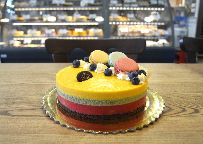 Cukrainės archyvo nuotr./Cukrainės „Laimė“ tortas „Šimtmetis“