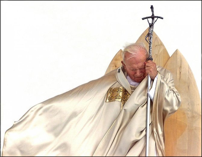 AFP/„Scanpix“ nuotr./Popiežius Jonas Paulius II 1999-aisiais