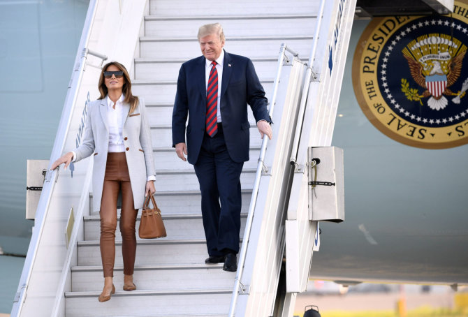 „Reuters“/„Scanpix“ nuotr./Melania Trump ir Donaldas Trumpas 