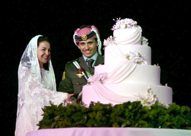Vida Press nuotr./Jordanijos princas Hamzehas ir princesė Noor (2004 m.)