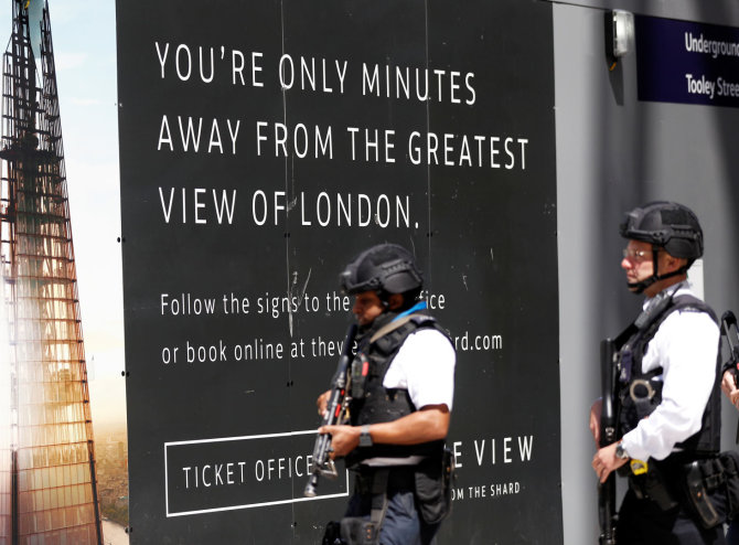 „Reuters“/„Scanpix“ nuotr./Policija Londone