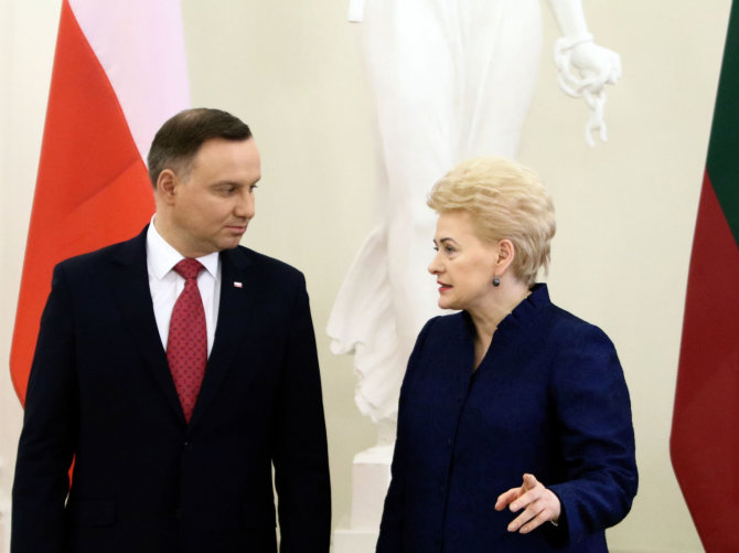 AFP/„Scanpix“ nuotr./Andrzejus Duda ir Dalia Grybauskaitė Vilniuje