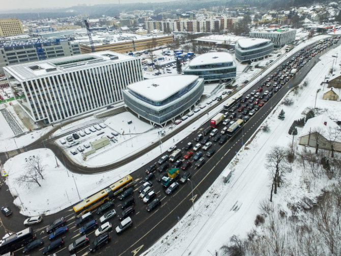 Luko Balandžio / 15min nuotr./Transporto spūstys Vilniuje