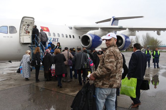 Vaido Mikaičio nuotr./Tuoj skrisime į Ošą vietiniu reisu