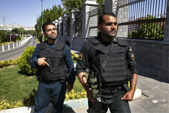 „Scanpix“/AP nuotr./Irano pareigūnai