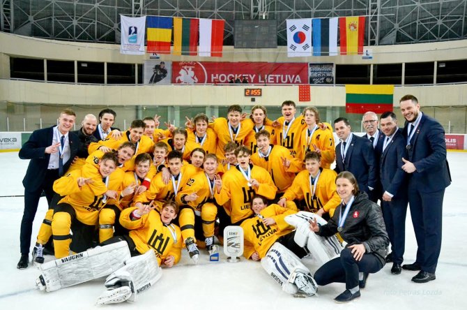 hockey.lt nuotr./Lietuvos U18 ledo ritulio rinktinė