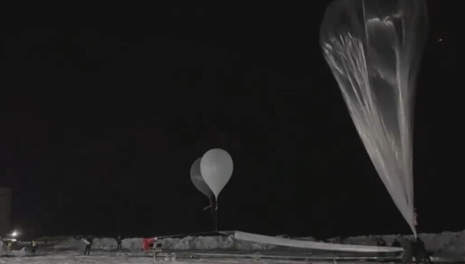 Kadras iš vaizdo įrašo/Rusijos aerostatai prie Estijos sienos