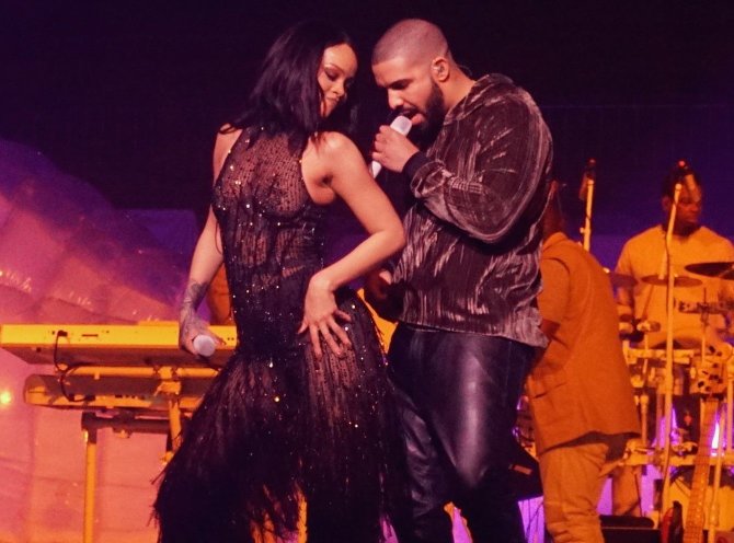Vida Press nuotr./Rihanna ir Drake'as