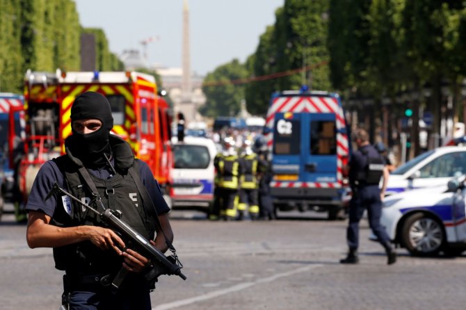 „Reuters“/„Scanpix“ nuotr./Incidentas Paryžiuje