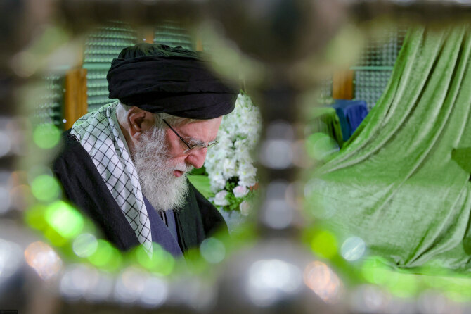 Ajatola Ali Khamenei / ZUMAPRESS.com