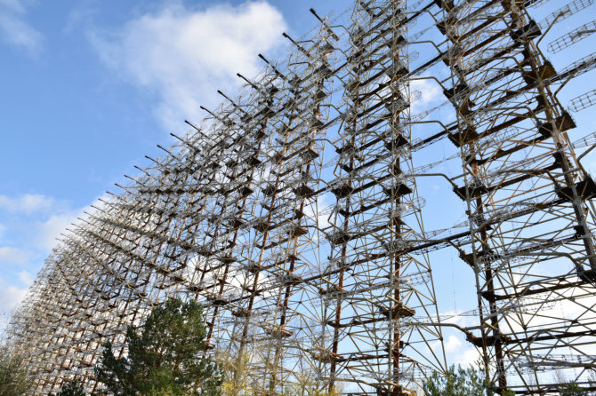 „Scanpix“/„RIA Novosti“ nuotr./DUGA-3 antenos Černobilio zonoje