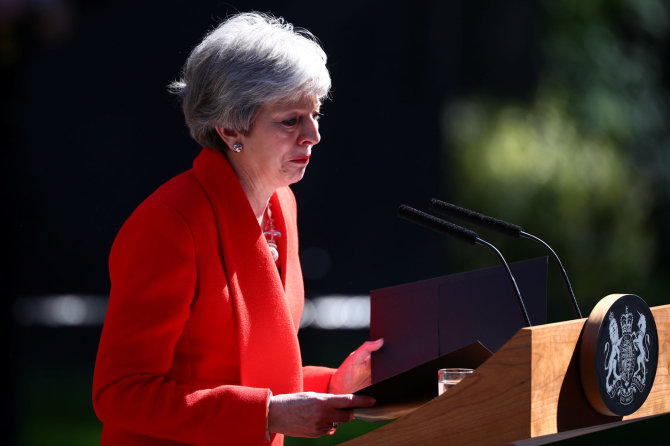 „Reuters“/„Scanpix“ nuotr./Theresa May paskelbė apie atsistatydinimą