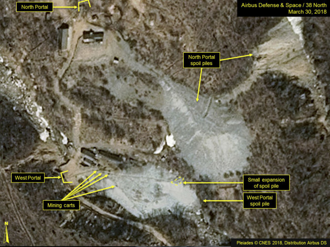 „Scanpix“/AP nuotr./Šiaurės Korėja pradėjo ardyti savo branduolinių bandymų kompleksą