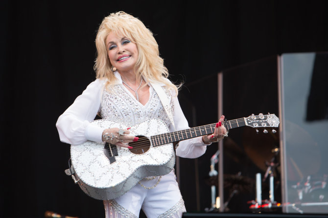 Vida Press nuotr./Dolly Parton (2014 m.)