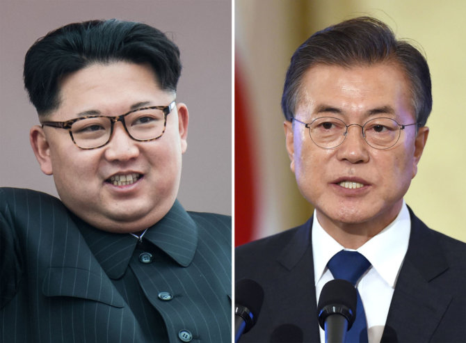 AFP/„Scanpix“ nuotr./Kim Jong Unas ir Moon Jae-inas 