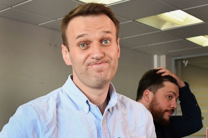 AFP/„Scanpix“ nuotr./Į laisvę paleistas Aleksejus Navalnas