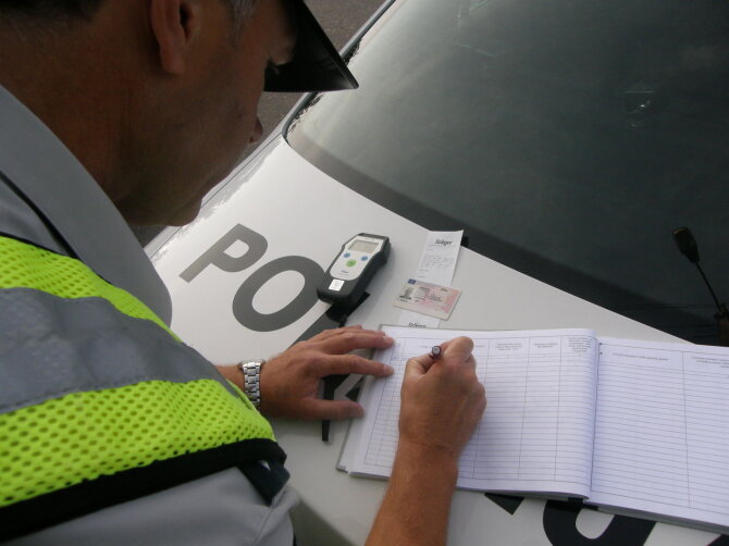 Sauliaus Tvirbuto/15min.lt nuotr./Rytinis Kauno policijos reidas