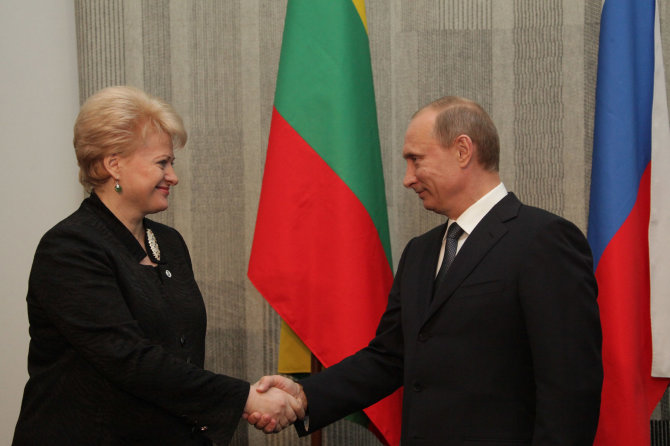 LR Prezidento kanceliarijos/Dž.G.Barysaitės nuotr./Dalios Grybauskaitės ir Vladimiro Putino susitikimas 2010 metais