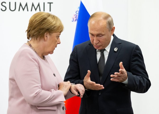 „Reuters“/„Scanpix“ nuotr./Angela Merkel ir Vladimiras Putinas