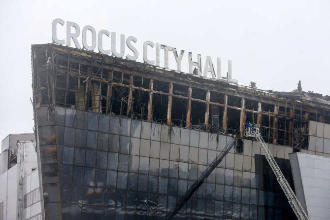 „Scanpix“ nuotr./„Crocus City Hall“ salė po gaisro Maskvoje
