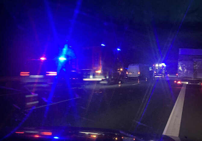 15min skaitytojo nuotr./Automagistralėje Vilnius-Klaipėda kilo masinė avarija