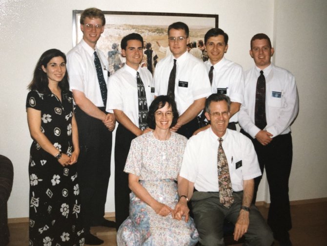 Asmeninio archyvo nuotr./Mindaugas su misionierių grupe Rusijoje