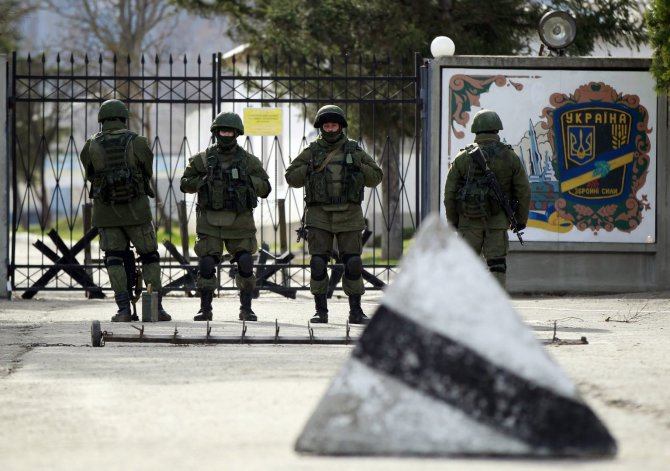 „Reuters“/„Scanpix“ nuotr./Rusų kariai Kryme