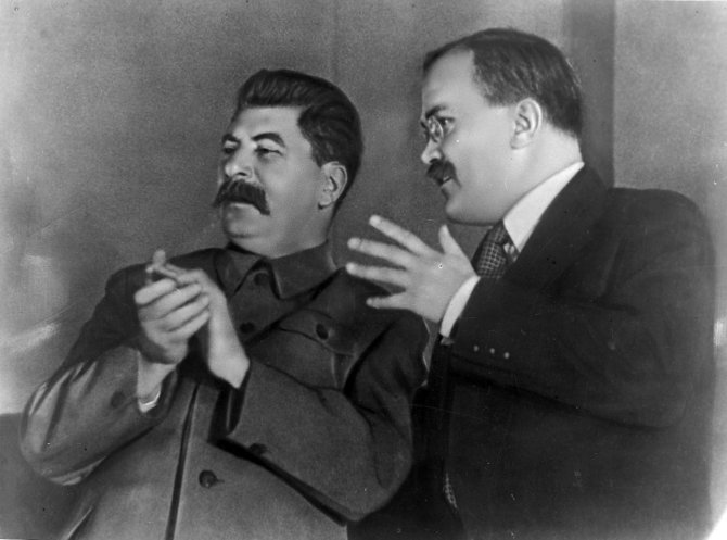 „Scanpix“ nuotr./Josifas Stalinas ir Viačeslavas Molotovas