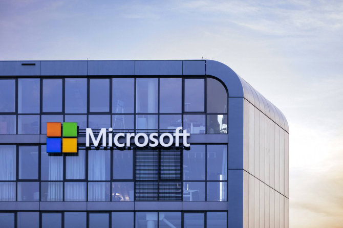 „Scanpix“ nuotr./„Microsoft“ biuro iškaba