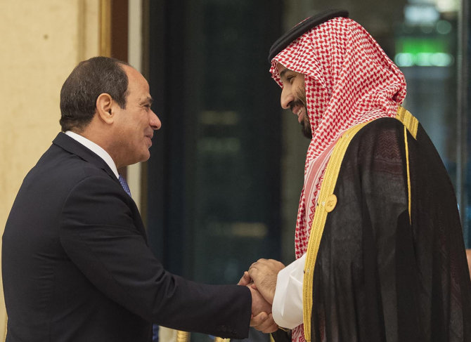 AFP/„Scanpix“ nuotr./Abdel Fattahas el-Sisi ir Mohammedas bin Salmanas