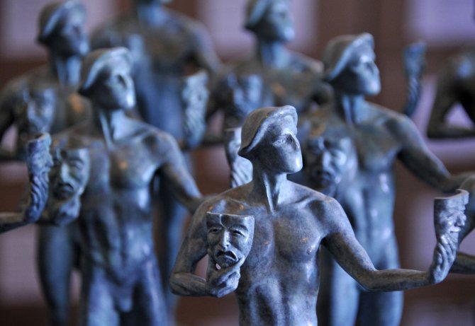 Aktorių gildijos apdovanojimuose nugalėtojams įteikiamos bronzinės „Aktoriaus“ statulėlės