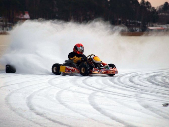 „P1 racing“ nuotr./„P1 racing“ treniruotė ant ledo