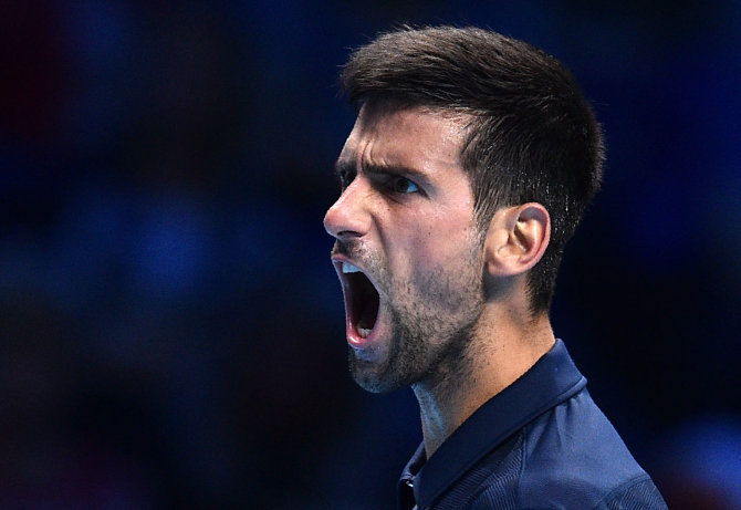 „Scanpix“ nuotr./Novakas Džokovičius baigiamąjį sezono turnyrą pradėjo pergale prieš Dominicą Thiemą