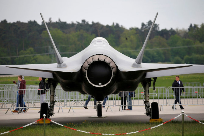 „Reuters“/„Scanpix“ nuotr./Naikintuvas F-35