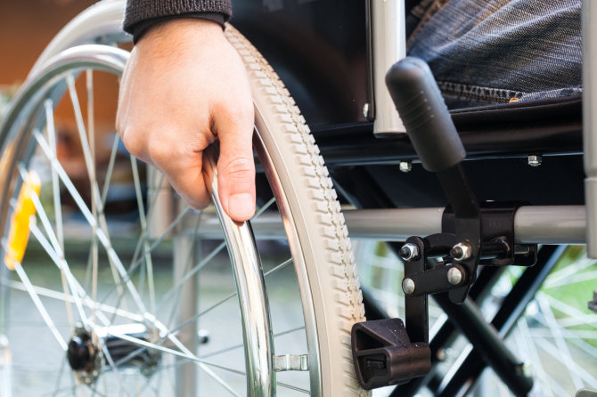 123RF.com nuotr./Neįgaliųjų vežimėlis