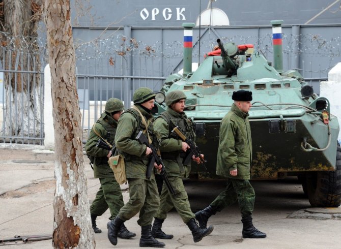AFP/„Scanpix“ nuotr./Rusijos kariai Sevastopolyje