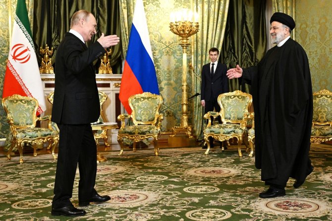 „Reuters“/„Scanpix“ nuotr./Vladimiras Putinas ir Ebrahimas Raisi