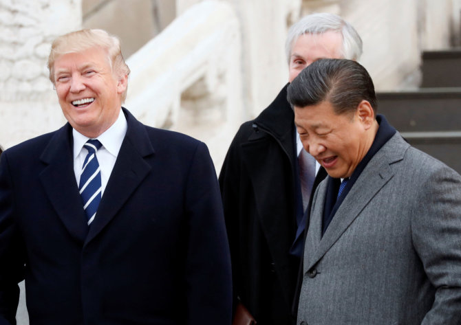 „Reuters“/„Scanpix“ nuotr./Donaldas Trumpas ir Xi Jinpingas