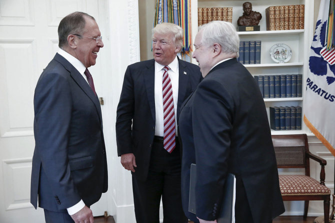 „Scanpix“/AP nuotr./S.Lavrovas, D.Trumpas ir S.Kisliakas