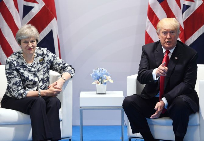 AFP/„Scanpix“ nuotr./Theresa May ir Donaldas Trumpas