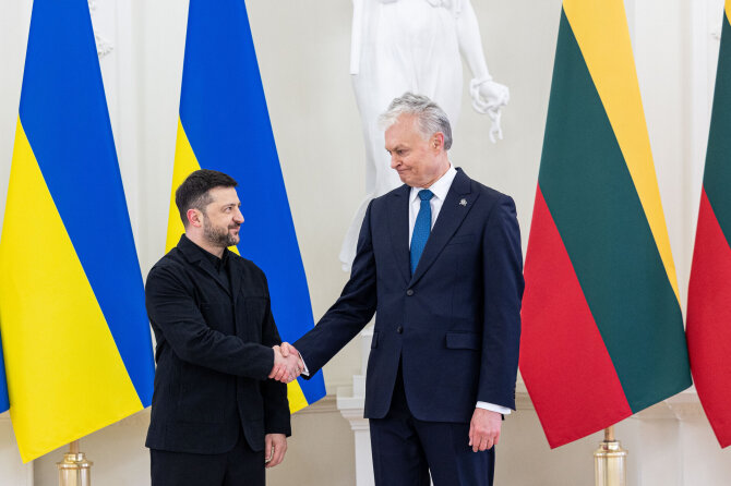 Pauliaus Peleckio / BNS nuotr./Oficiali Ukrainos pirmosios poros pasitikimo ceremonija Prezidentūroje