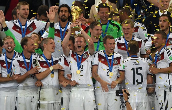 AFP/„Scanpix“ nuotr./Vokietijos futbolininkai laimėjo 2014 metų Pasaulio futbolo čempionatą 