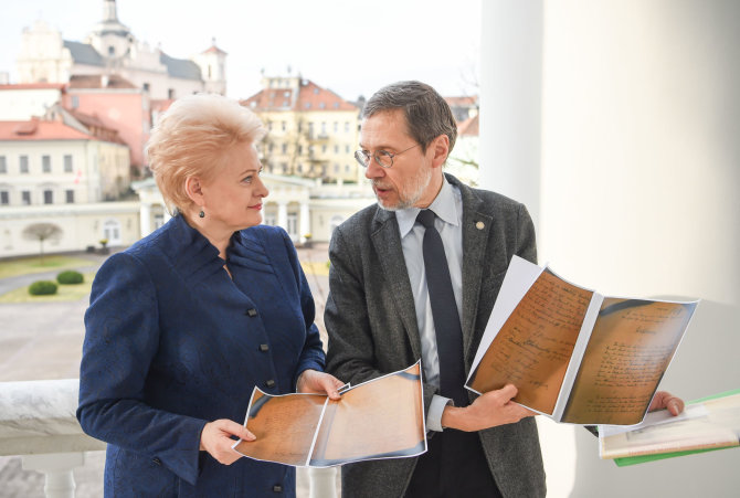 Prezidentūros/R. Dačkaus nuotr./Dalia Grybauskaitė susitiko su profesoriumi Liudu Mažyliu