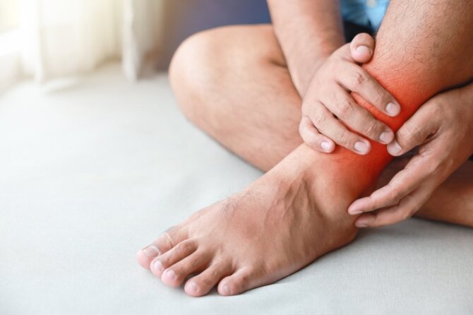 Shutterstock nuotr./Ištinusi ir skausminga koja