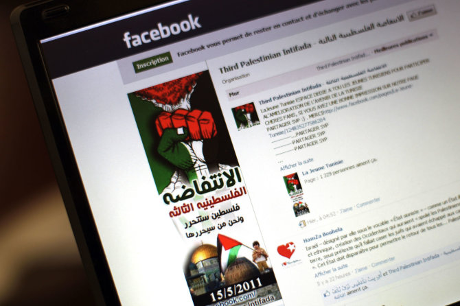 „Reuters“/„Scanpix“ nuotr./Ieškovai kaltina „Facebooką“ leidžiant plisti „Hamas“ propagandai